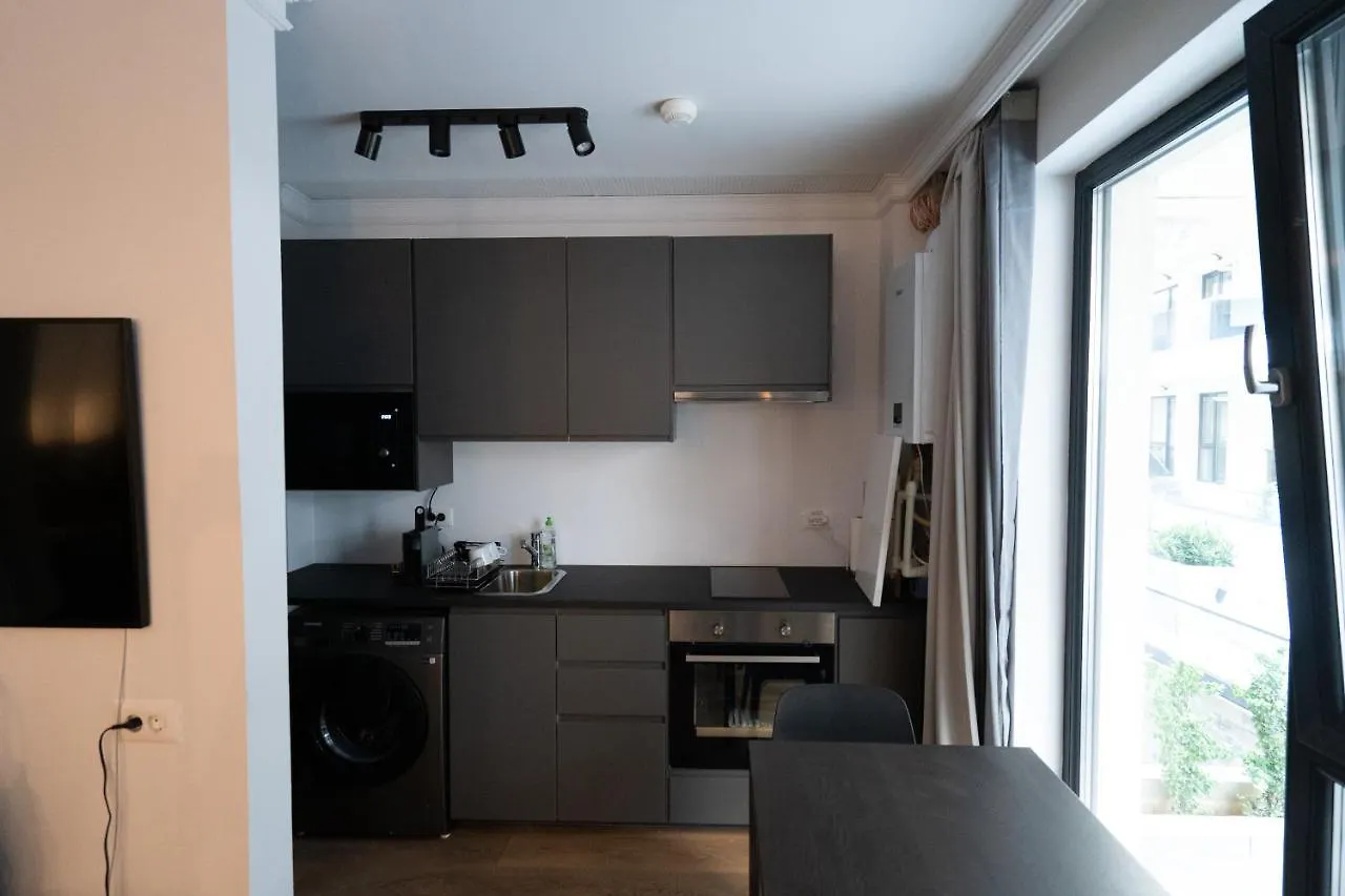 G34 - Modern Studio @ Parliament 布加勒斯特